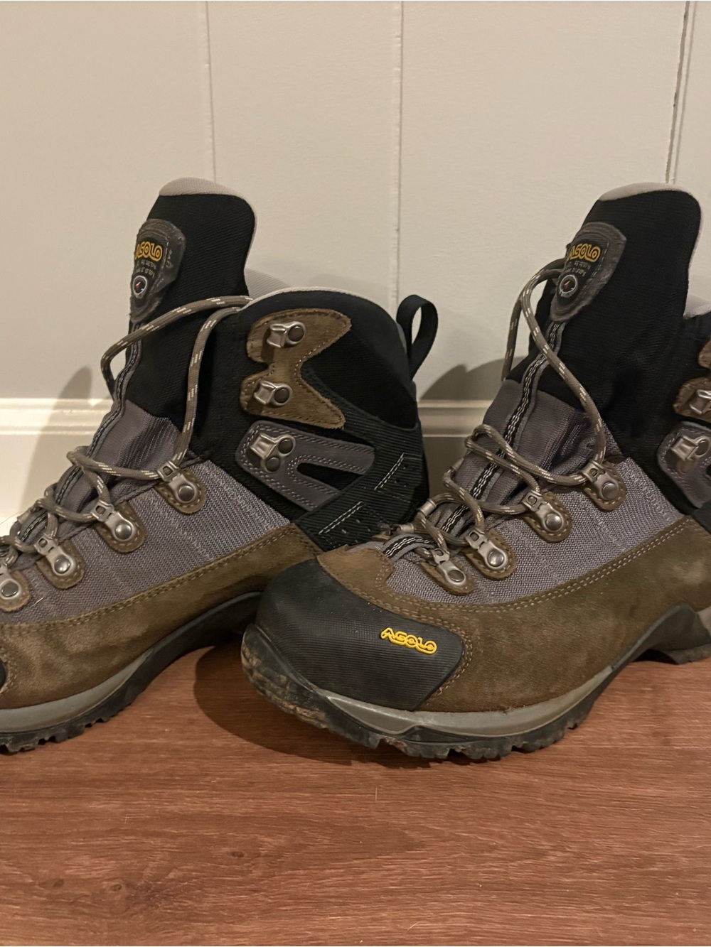 Asolo Fugitive GTX - Men's Waterproof Hiking Boots